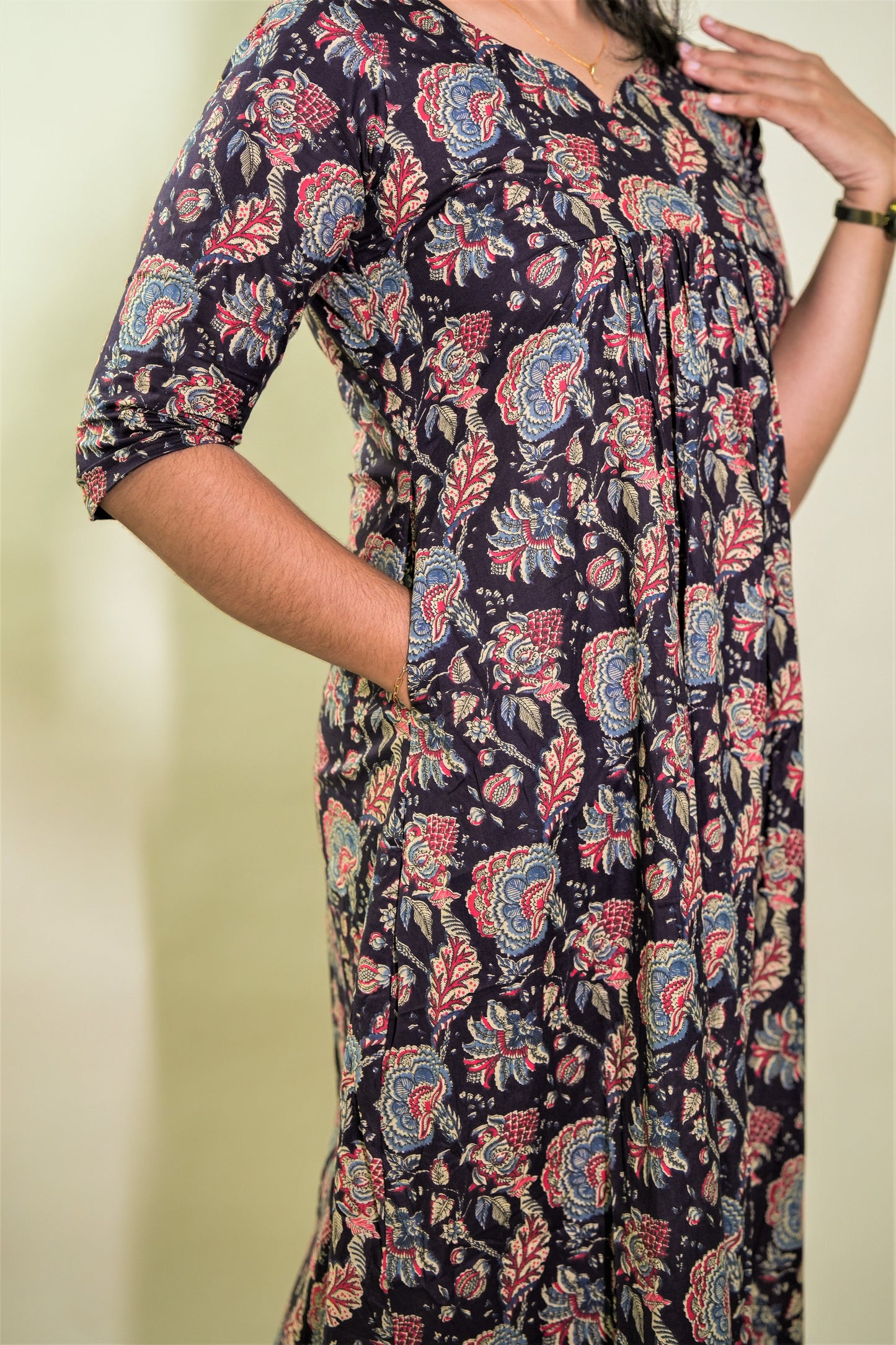 Navy Blossom