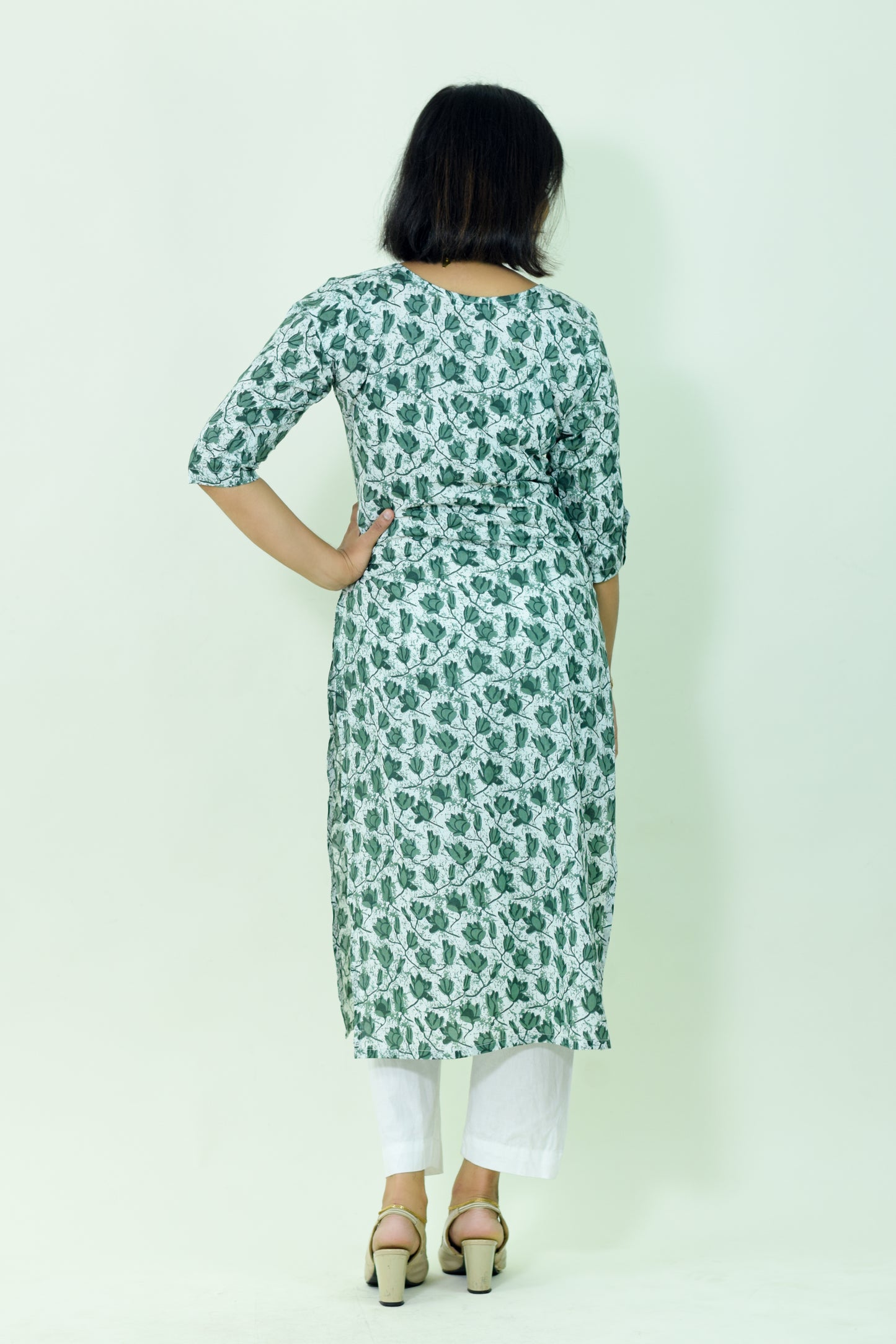 IYKA- FLORAL PRINTED STRAIGHT CUT KURTHA #00037KUR