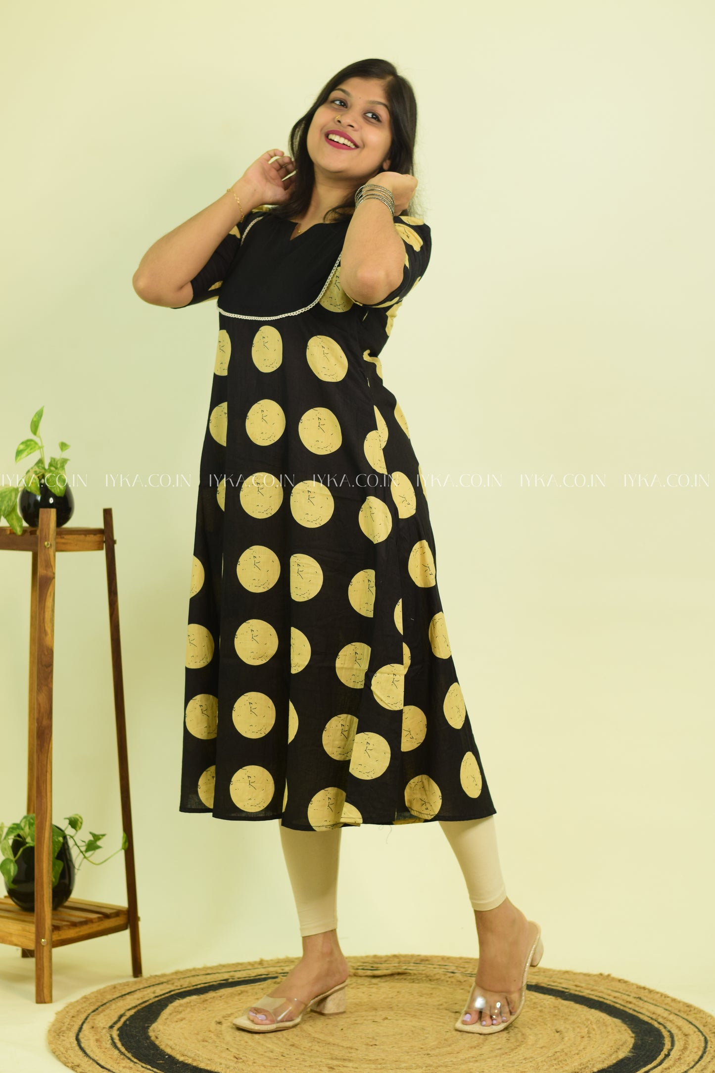 Moonlit Dots