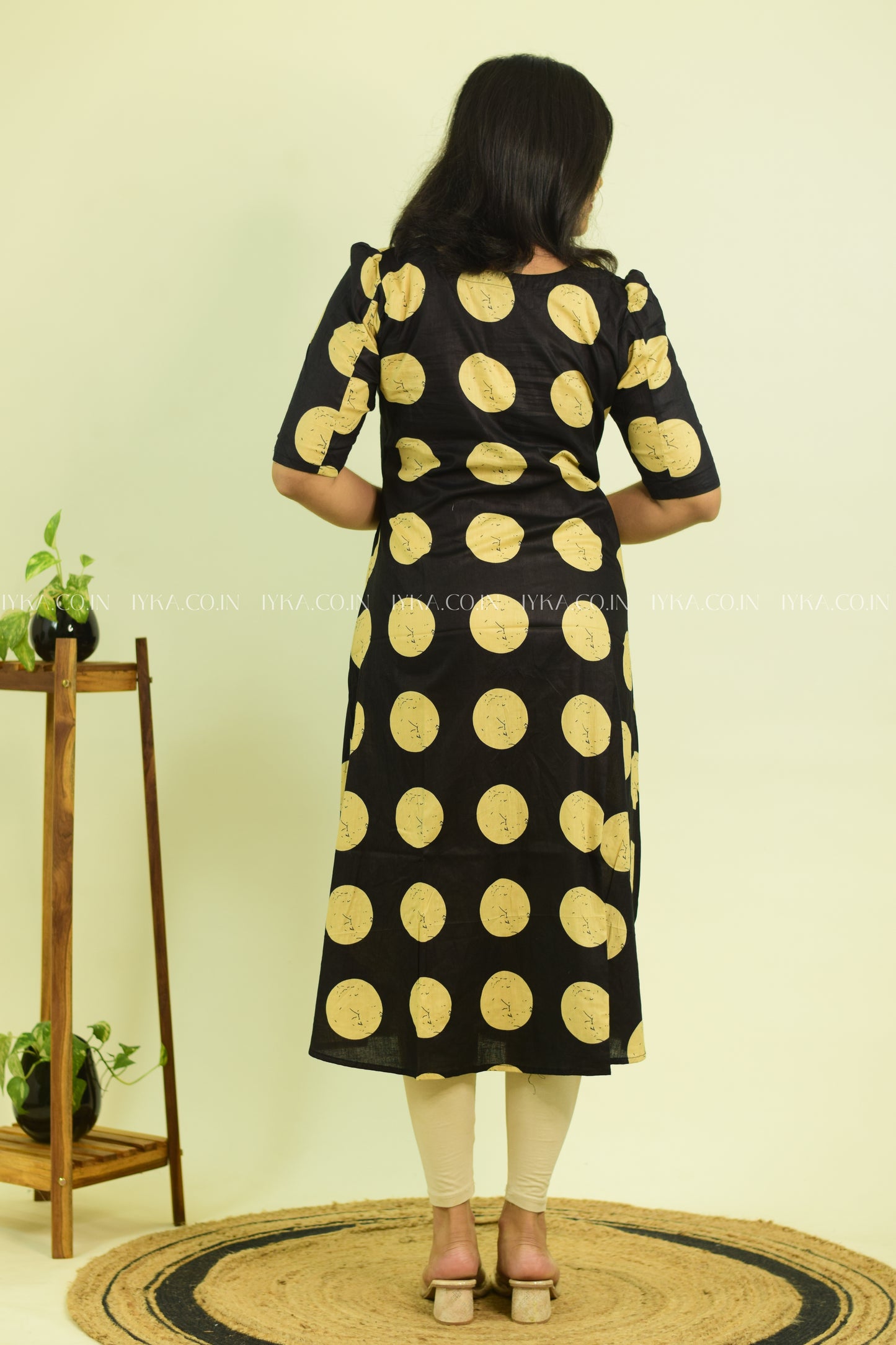 Moonlit Dots