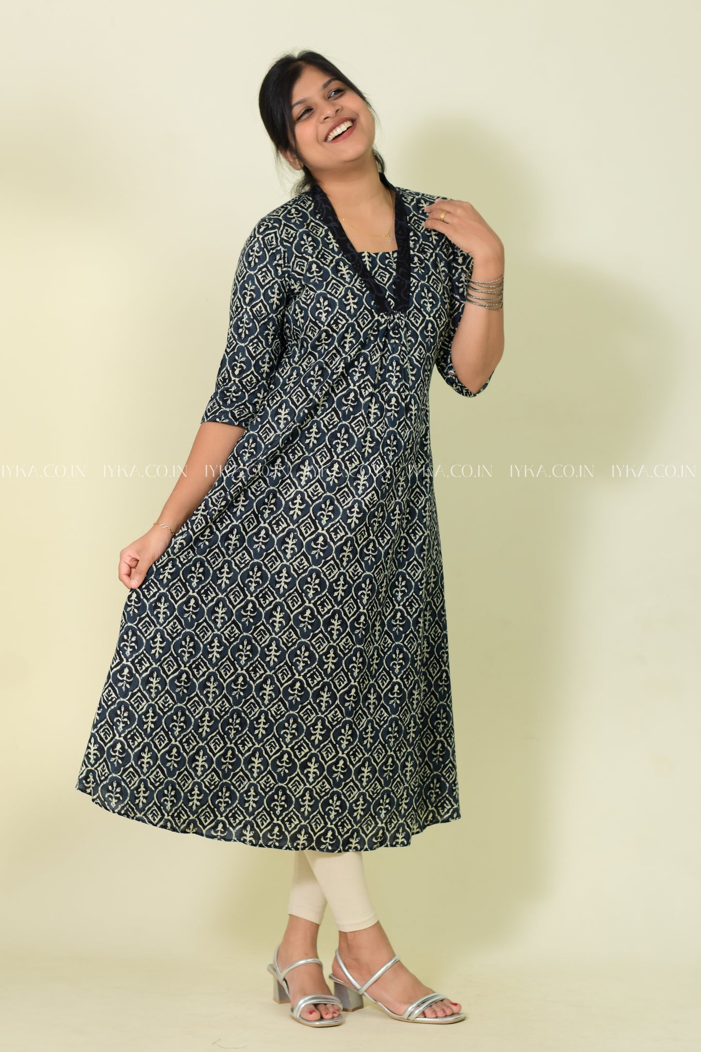 IYKA-GREY AND BLACK COTTON ALINE KURTHI#00186KUR