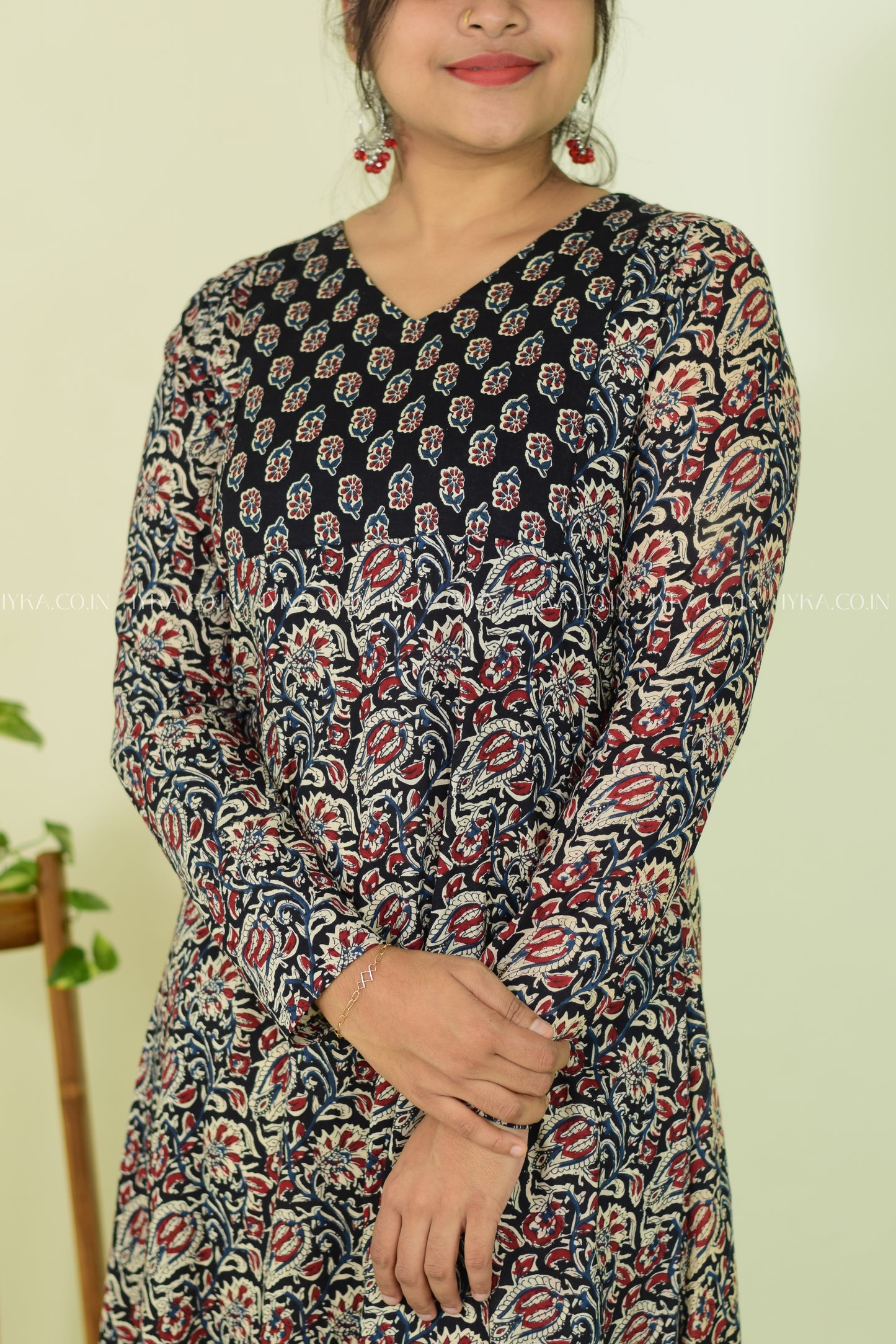 Kalamkari Grace