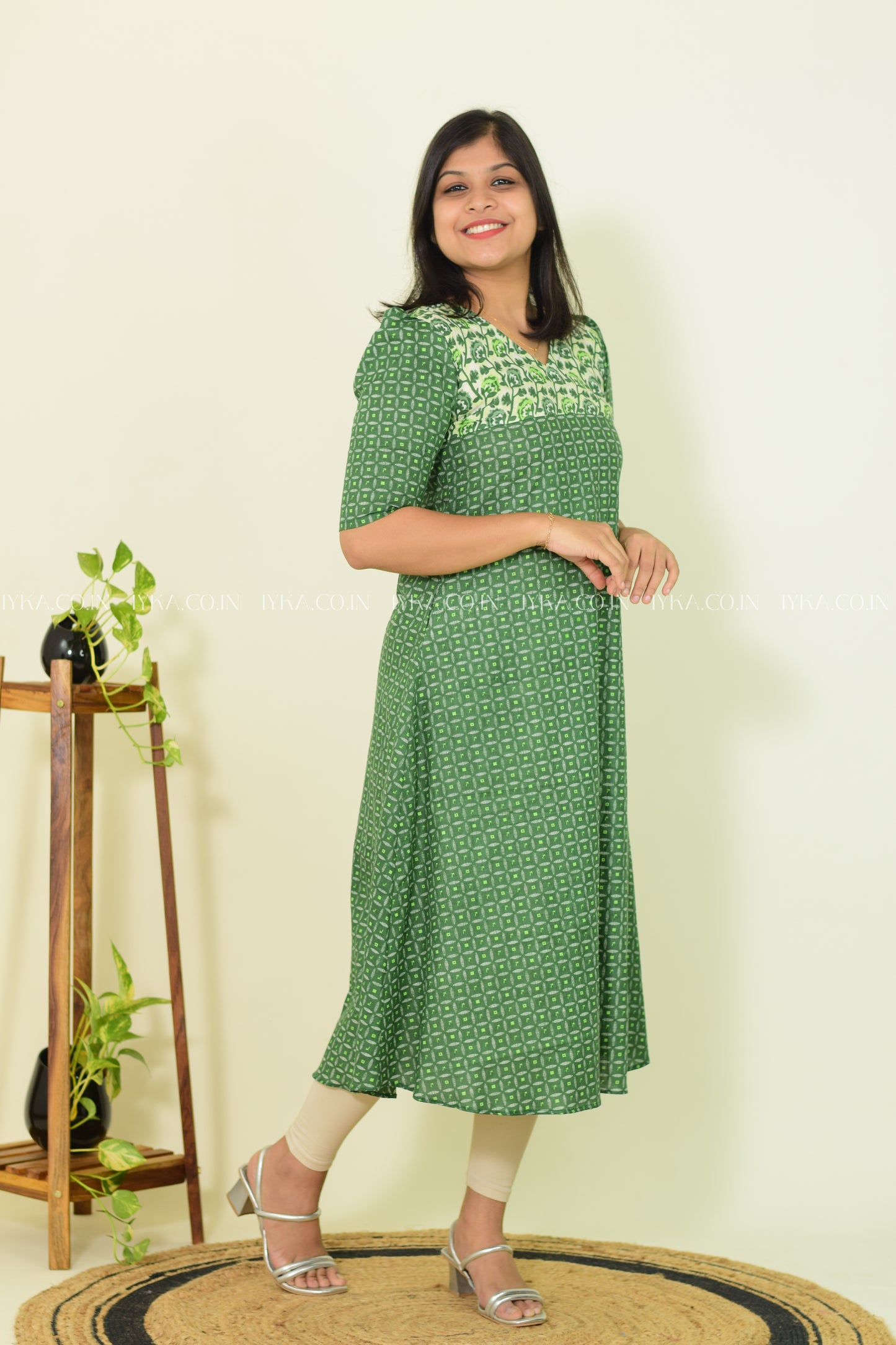 Neem Breeze – Green Cotton Kurthi