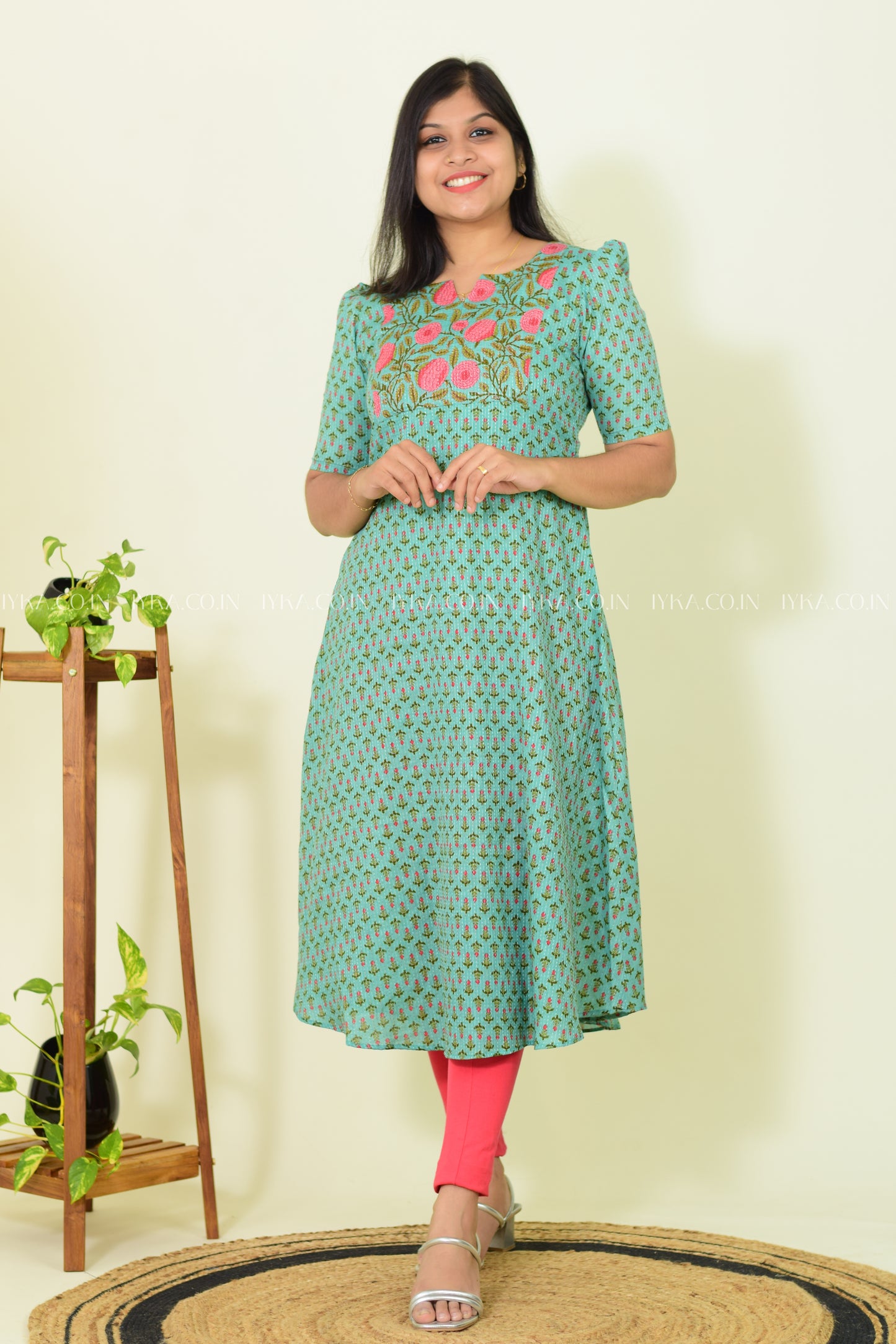 Pista Bloom A-Line Kurthi
