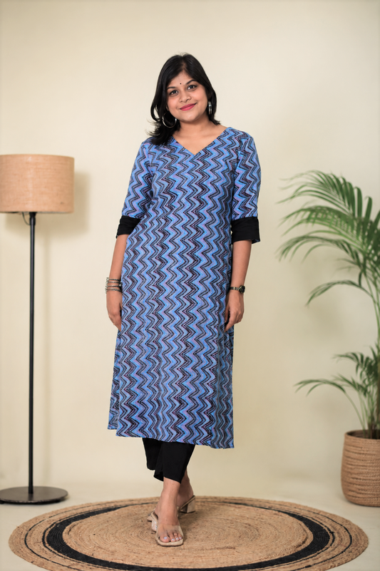 Serenity Wave Kurthi