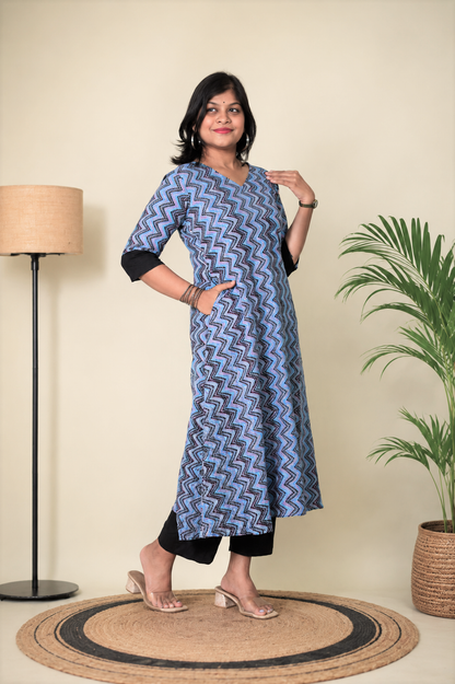 Serenity Wave Kurthi