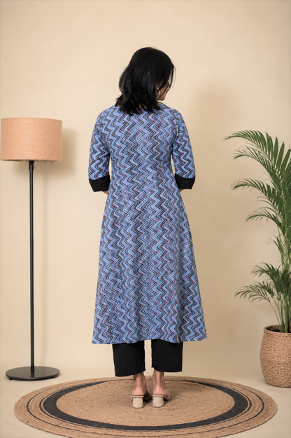 Serenity Wave Kurthi