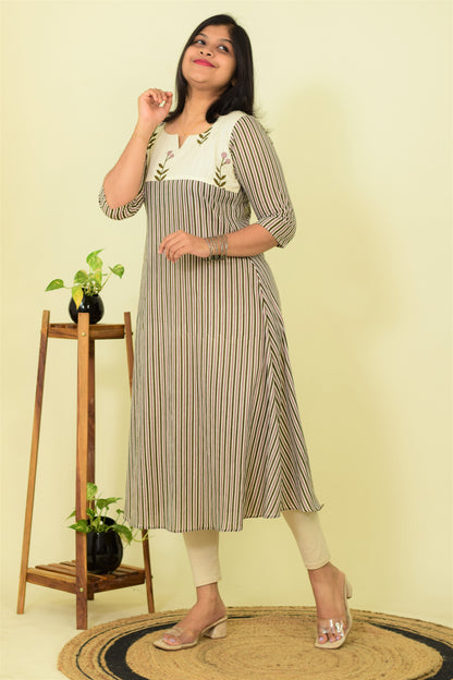 Grey Petal Path Kurthi
