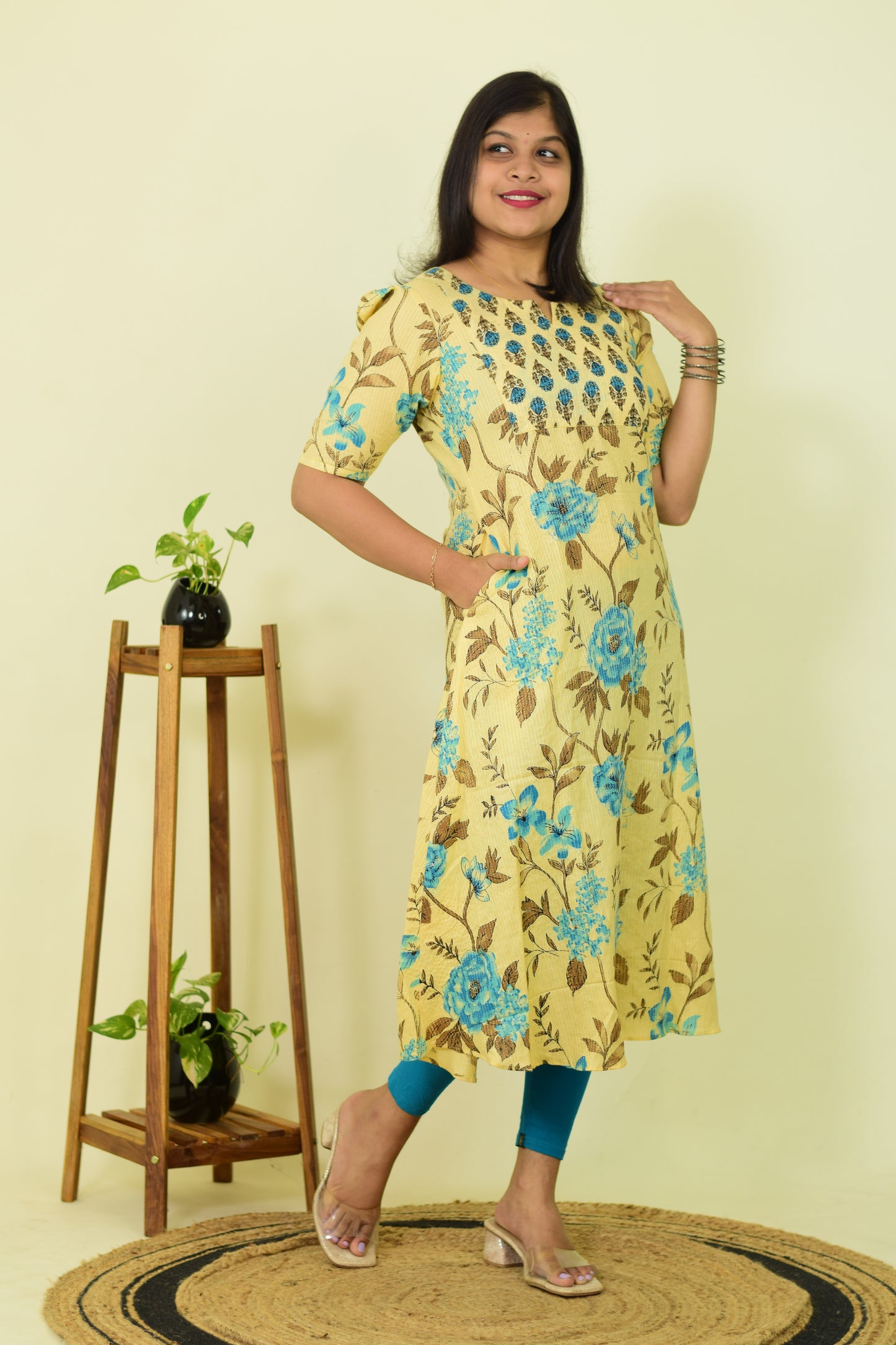 Cream Blossom Puff Kurthi