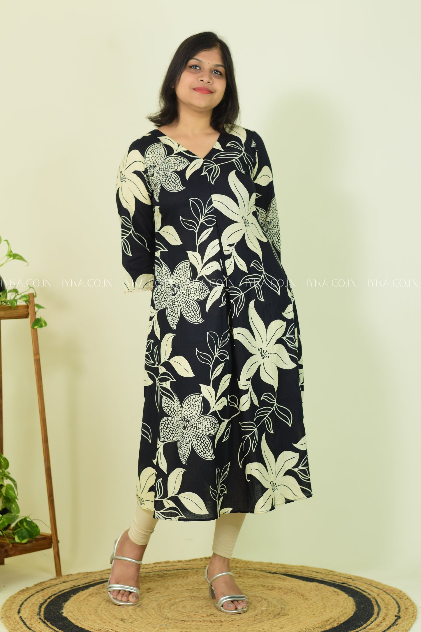 Whispers of Lace – Black Floral