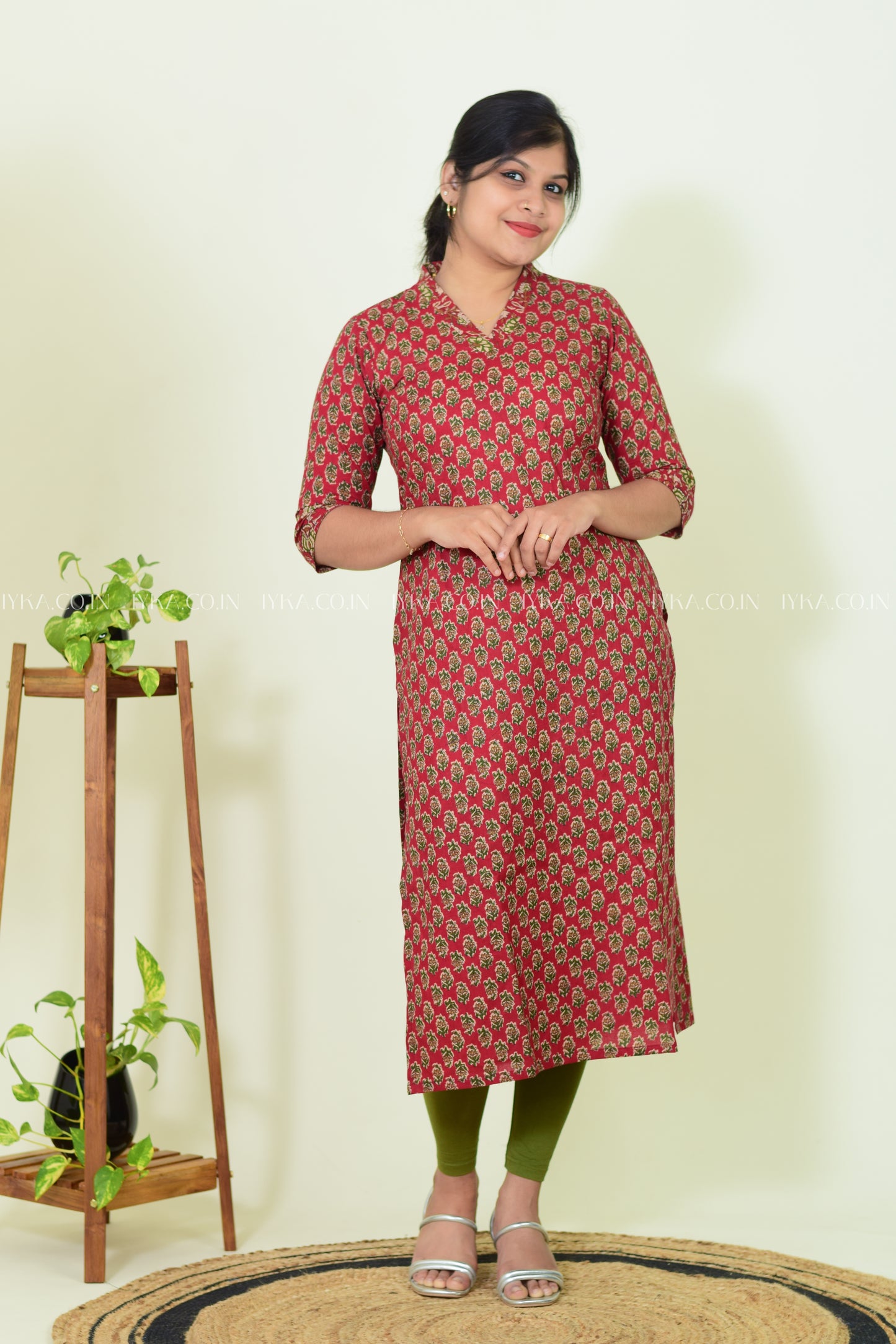 IYKA- RED FLORAL PRINTED COTTON SLITTED KURTHI #00254KUR