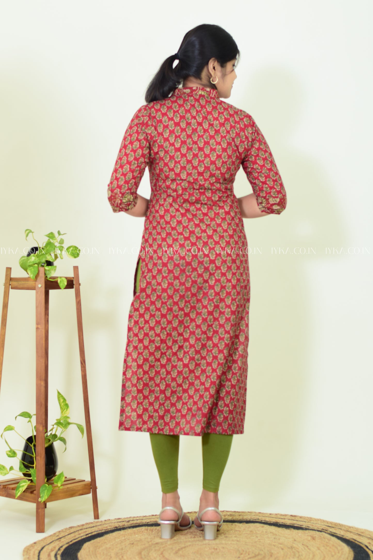 IYKA- RED FLORAL PRINTED COTTON SLITTED KURTHI #00254KUR