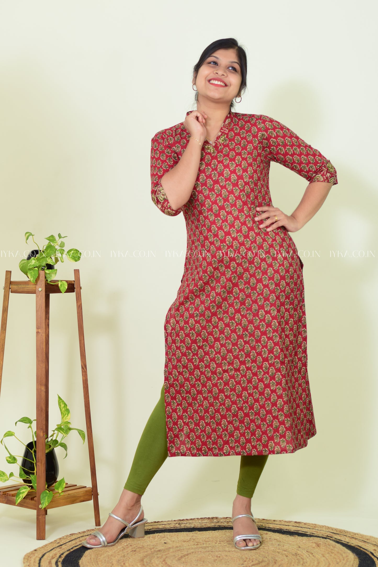 IYKA- RED FLORAL PRINTED COTTON SLITTED KURTHI #00254KUR