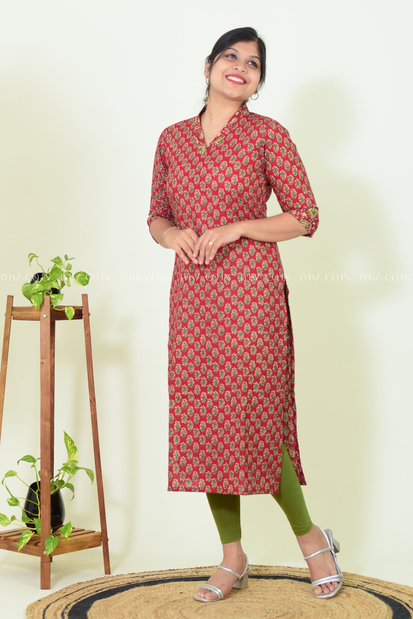 IYKA- RED FLORAL PRINTED COTTON SLITTED KURTHI #00254KUR
