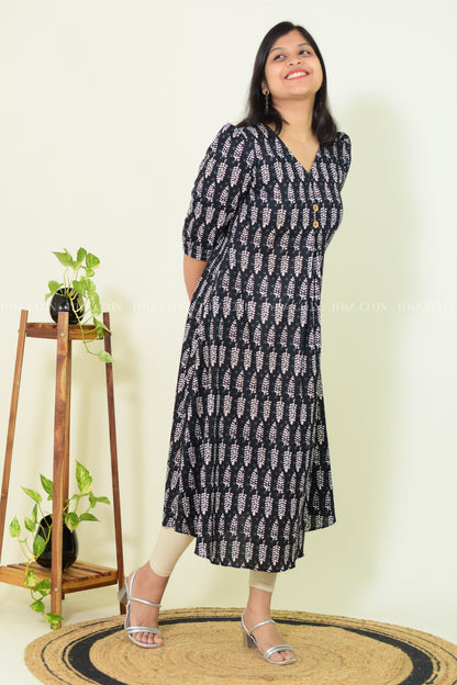 IYKA- BLACK COTTON ALINE KURTHI #00264KUR