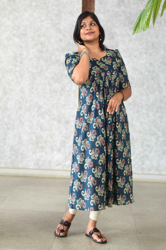 Statement Sweetheart Blue